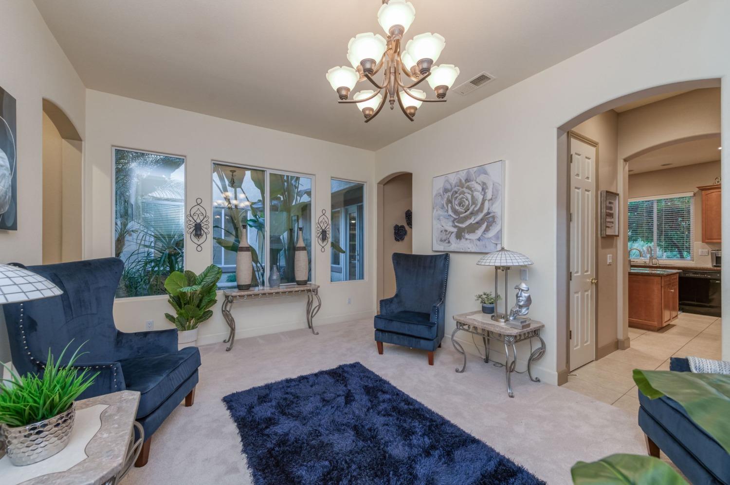 36 W Jordan Avenue