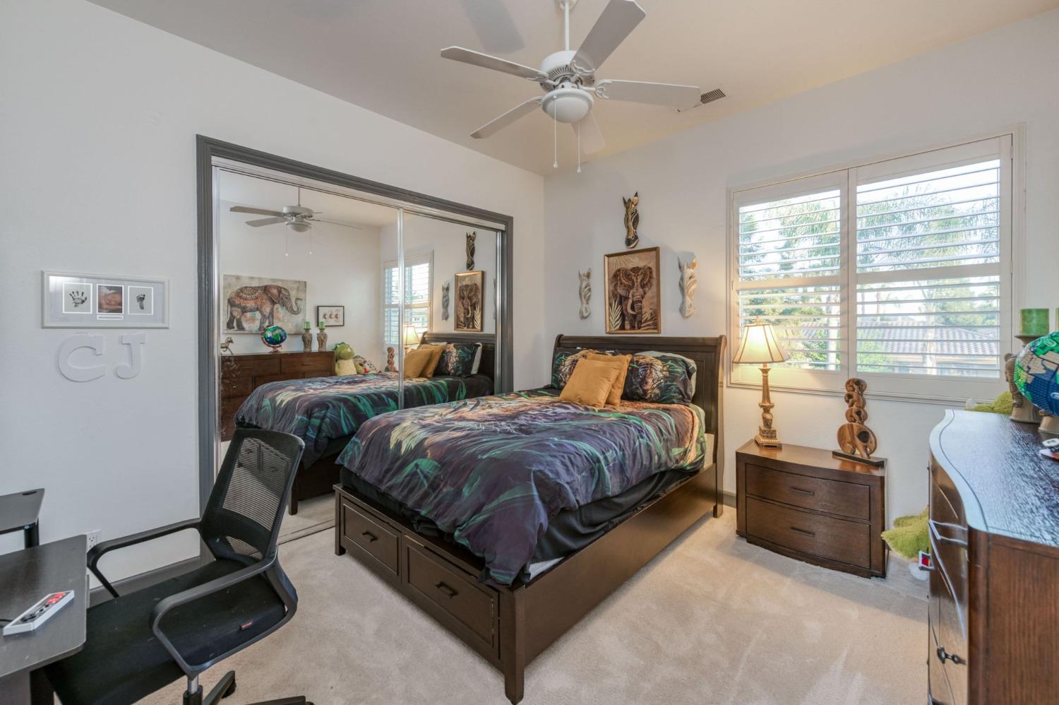 36 W Jordan Avenue