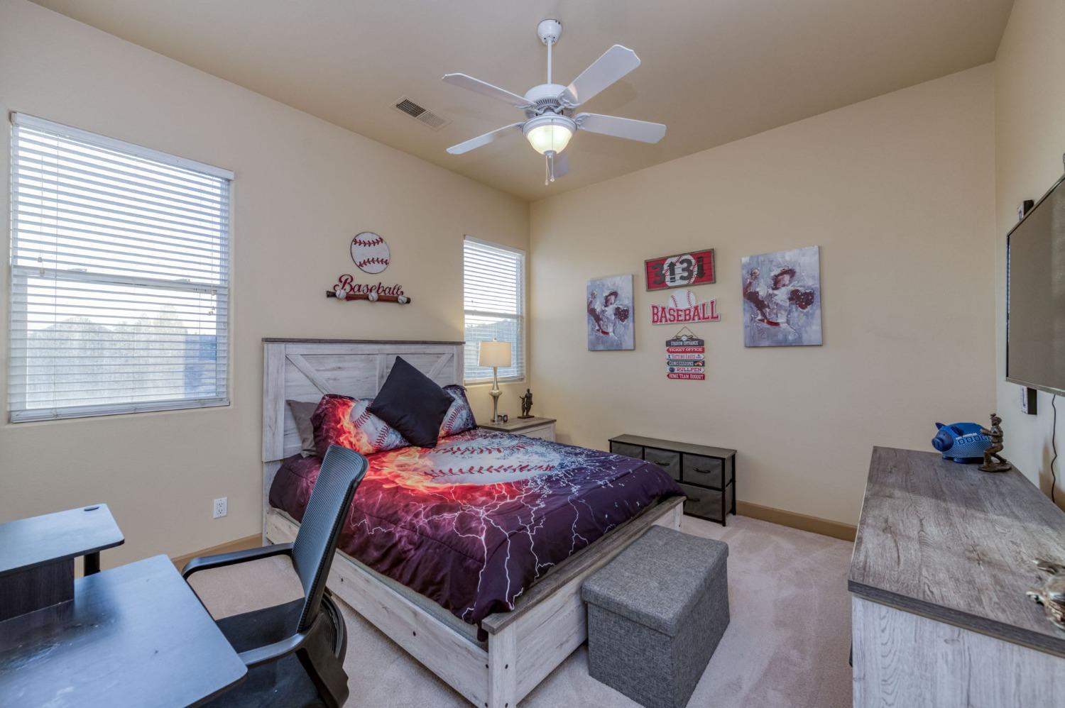 36 W Jordan Avenue