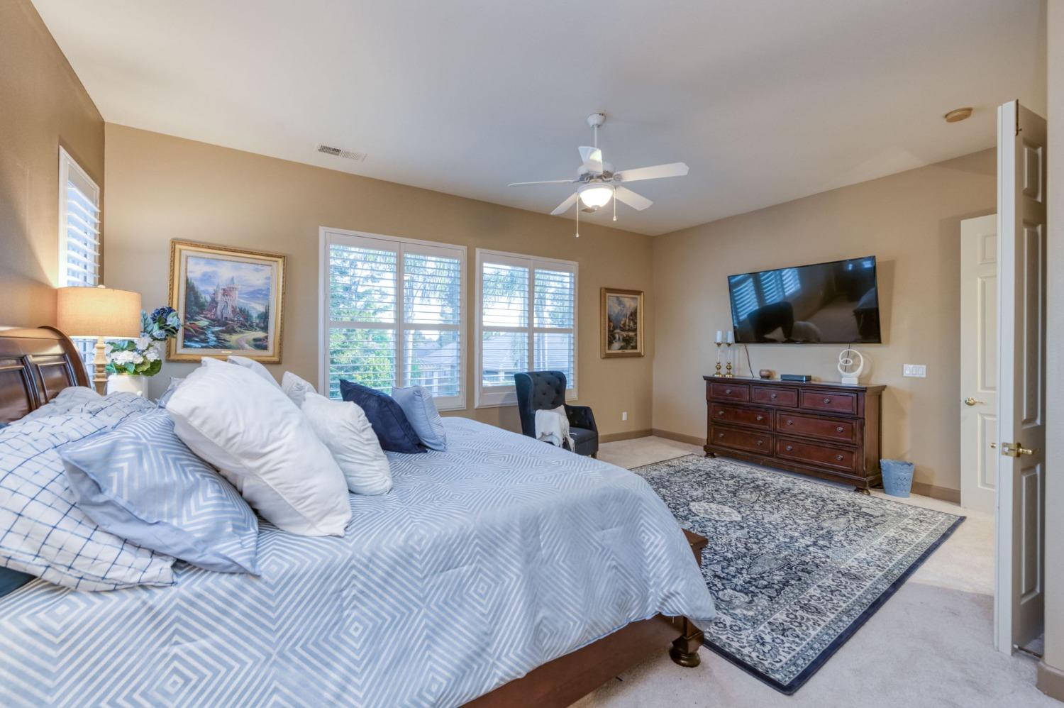 36 W Jordan Avenue