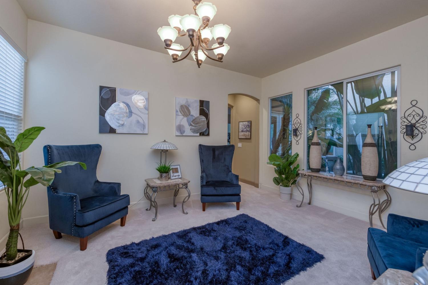 36 W Jordan Avenue