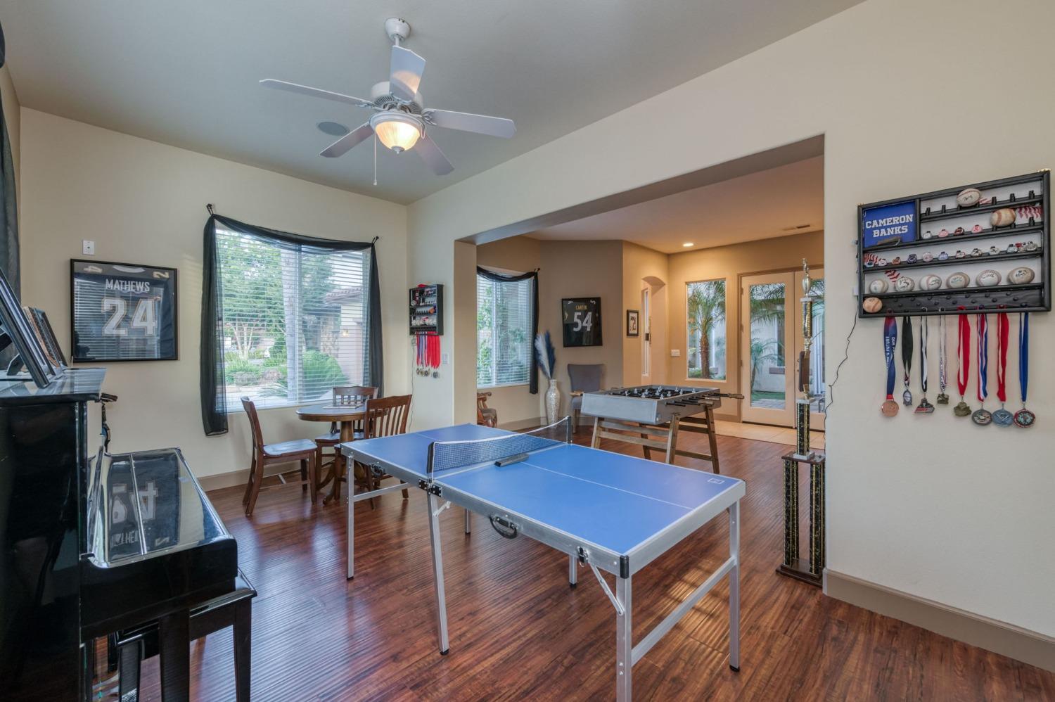 36 W Jordan Avenue