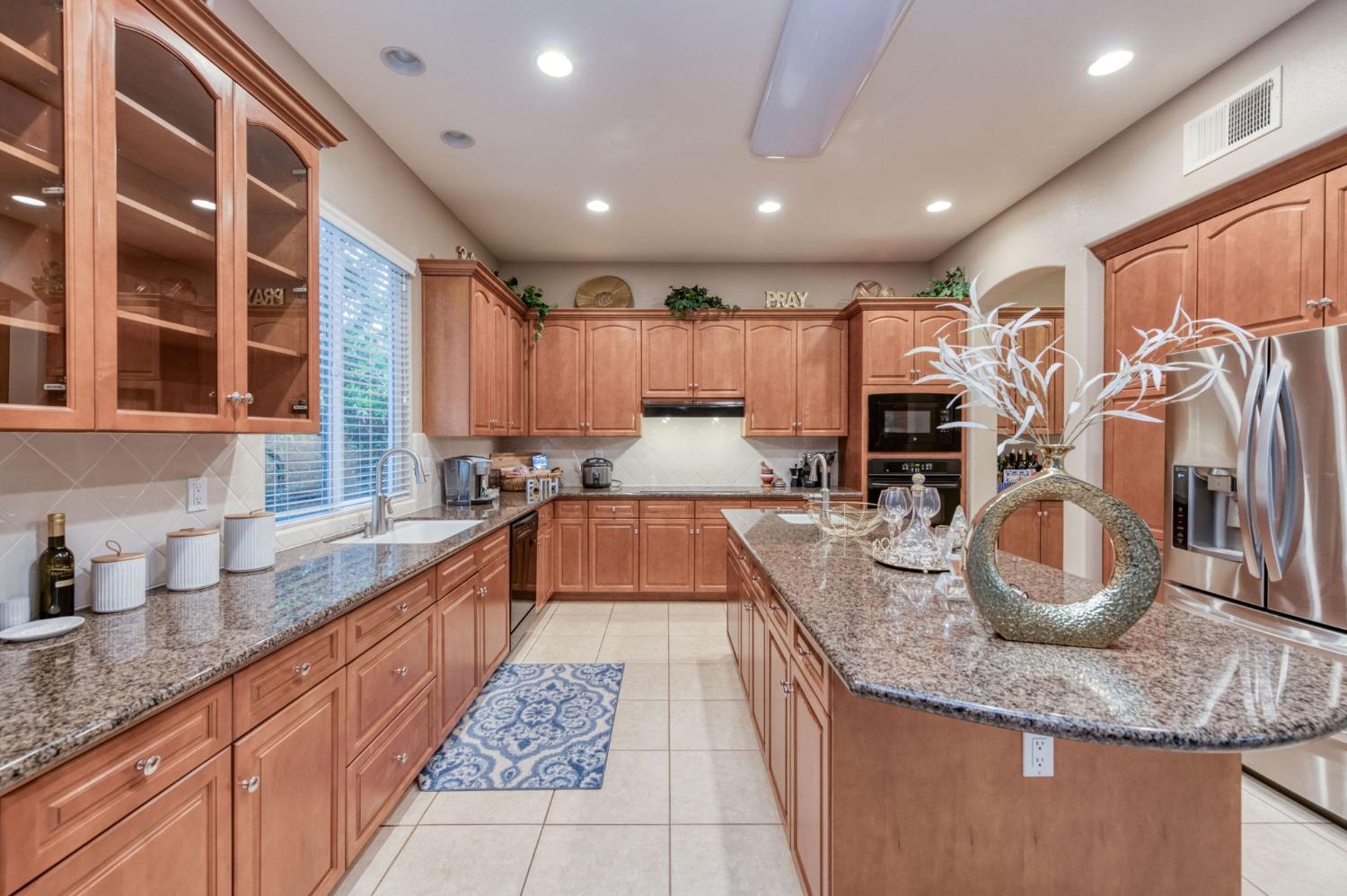 36 W Jordan Avenue