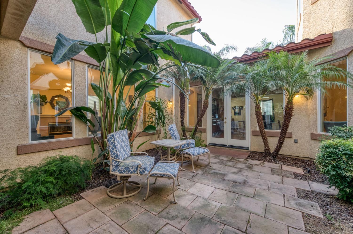 36 W Jordan Avenue