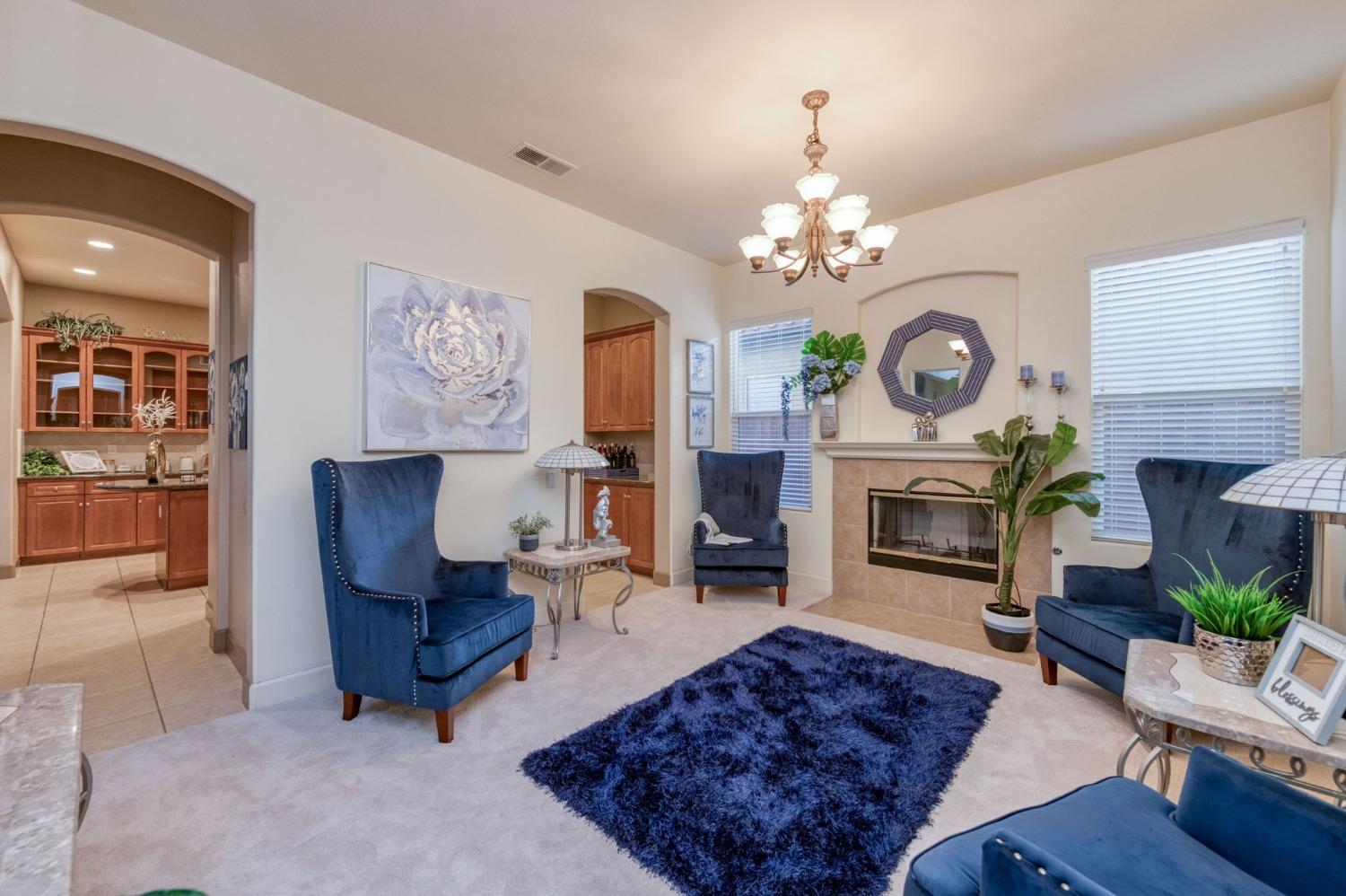36 W Jordan Avenue