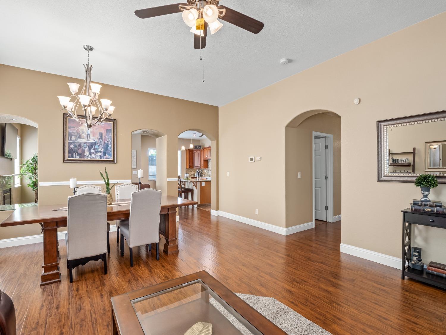 2386 E Brandon Lane