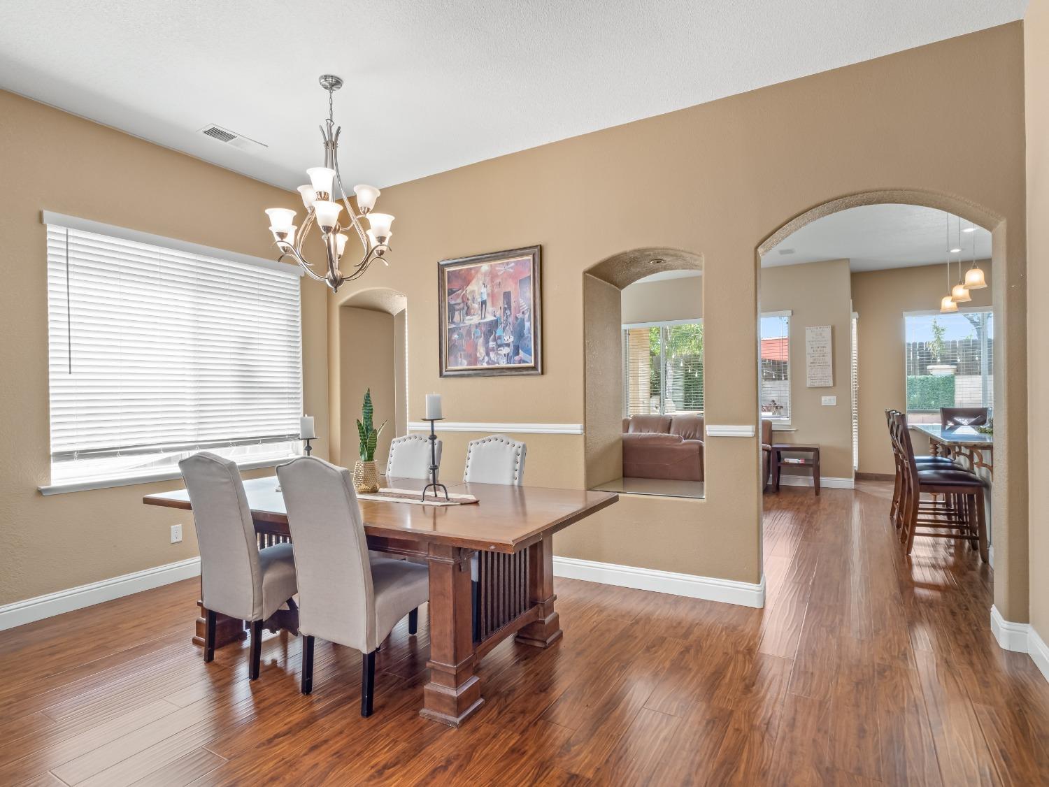 2386 E Brandon Lane