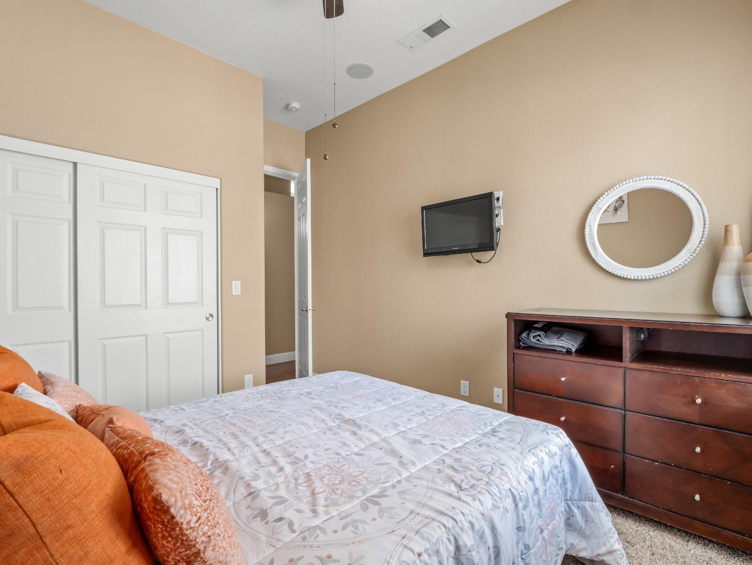 2386 E Brandon Lane