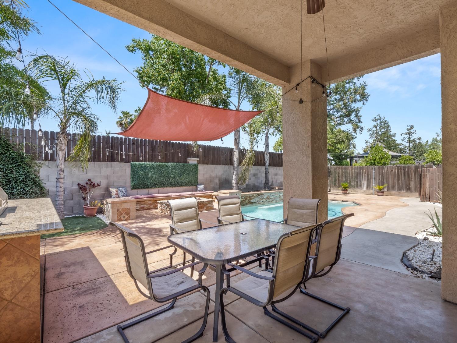2386 E Brandon Lane