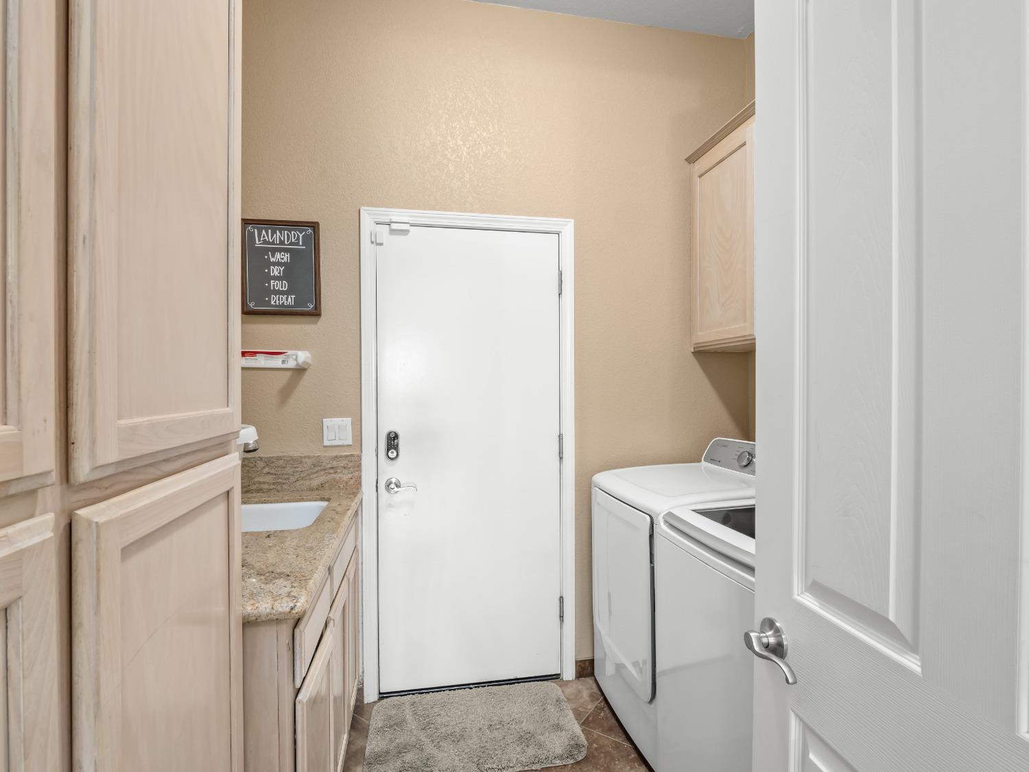 2386 E Brandon Lane
