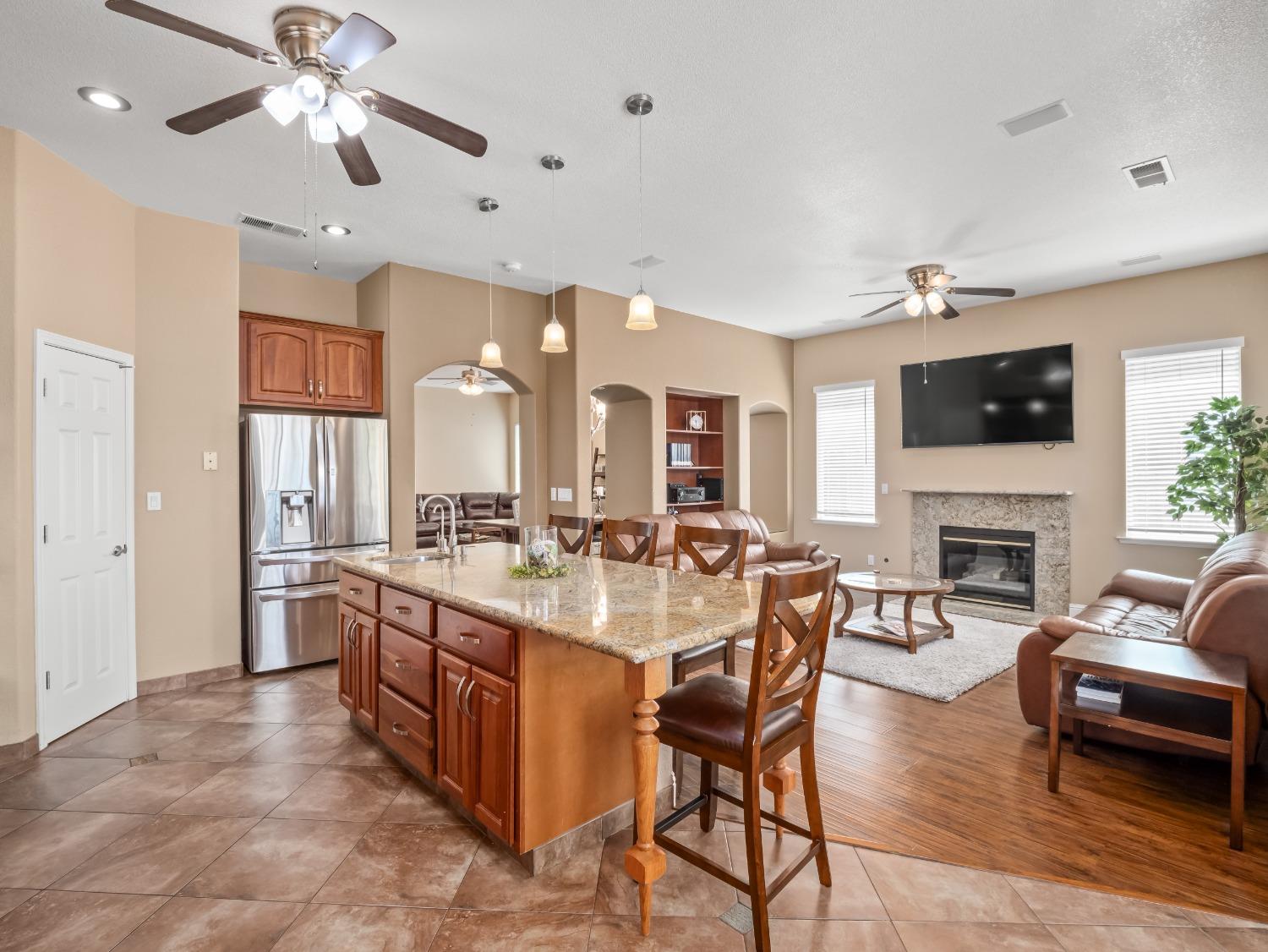 2386 E Brandon Lane