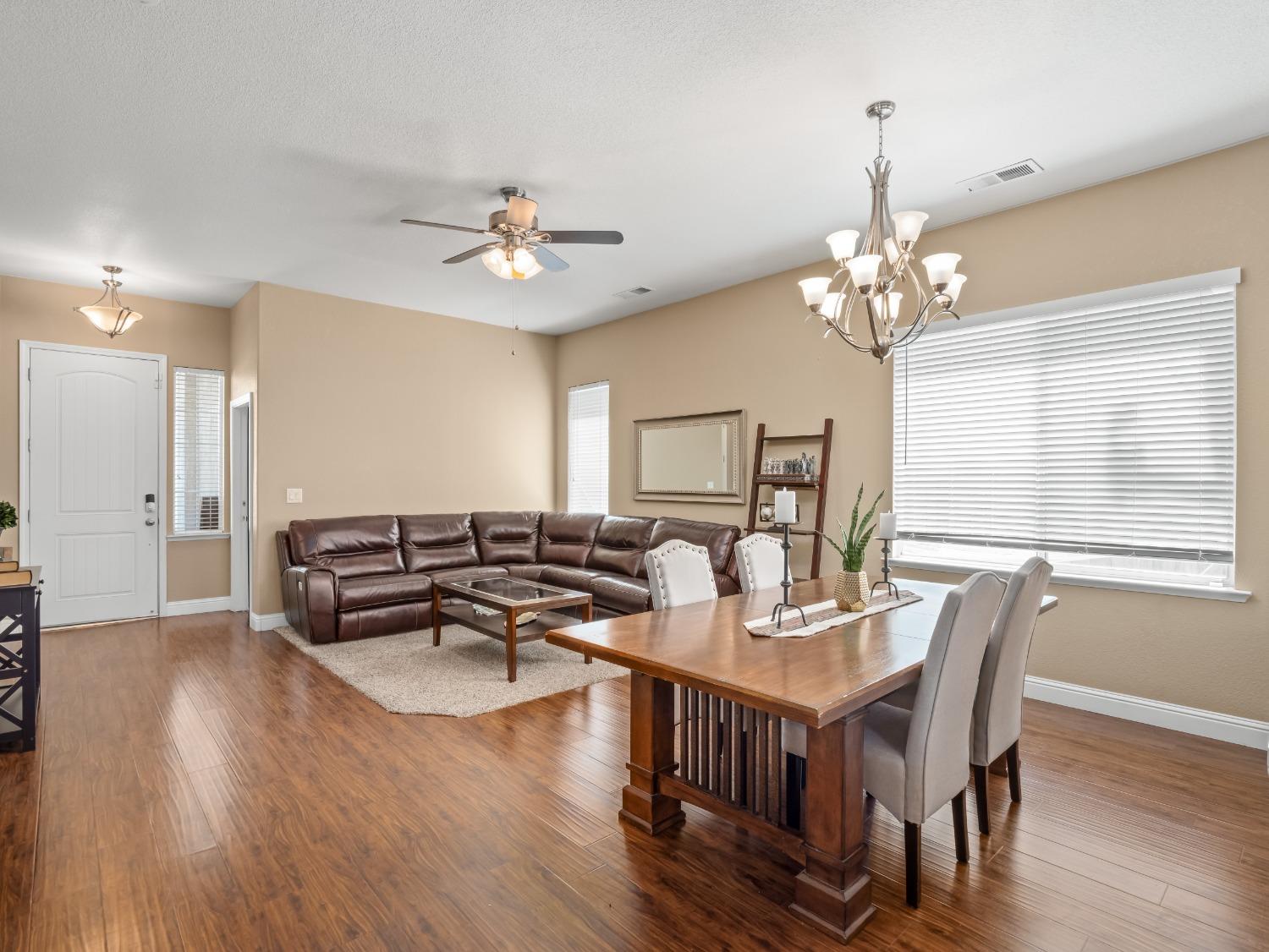 2386 E Brandon Lane