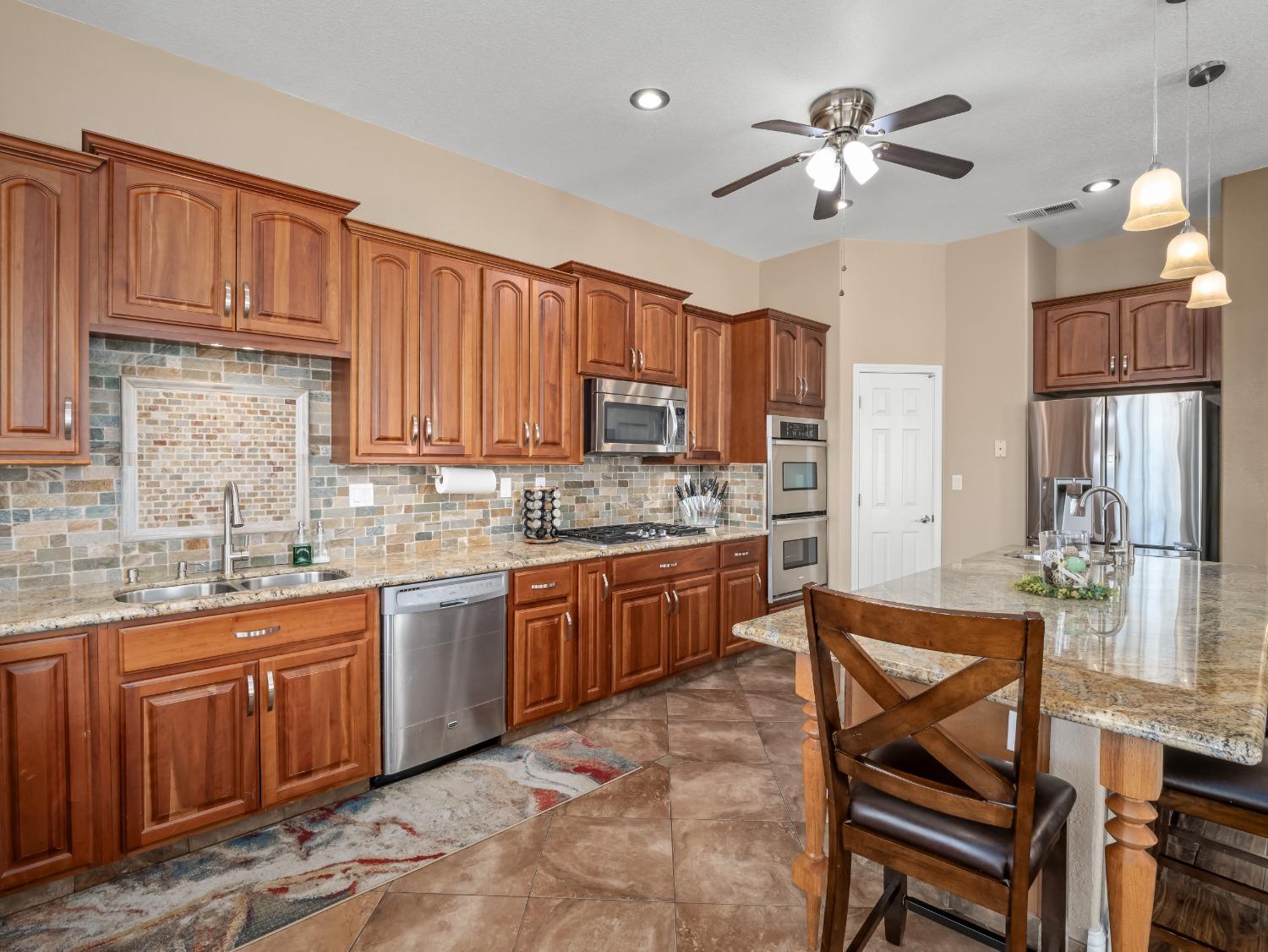 2386 E Brandon Lane