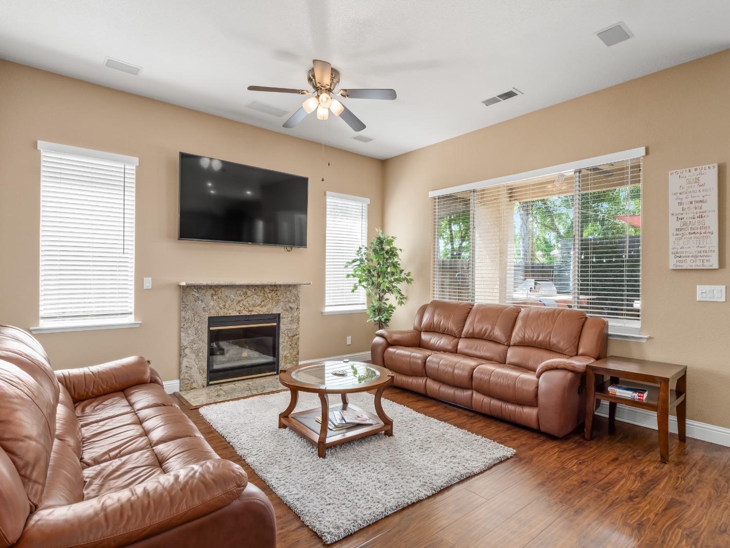 2386 E Brandon Lane