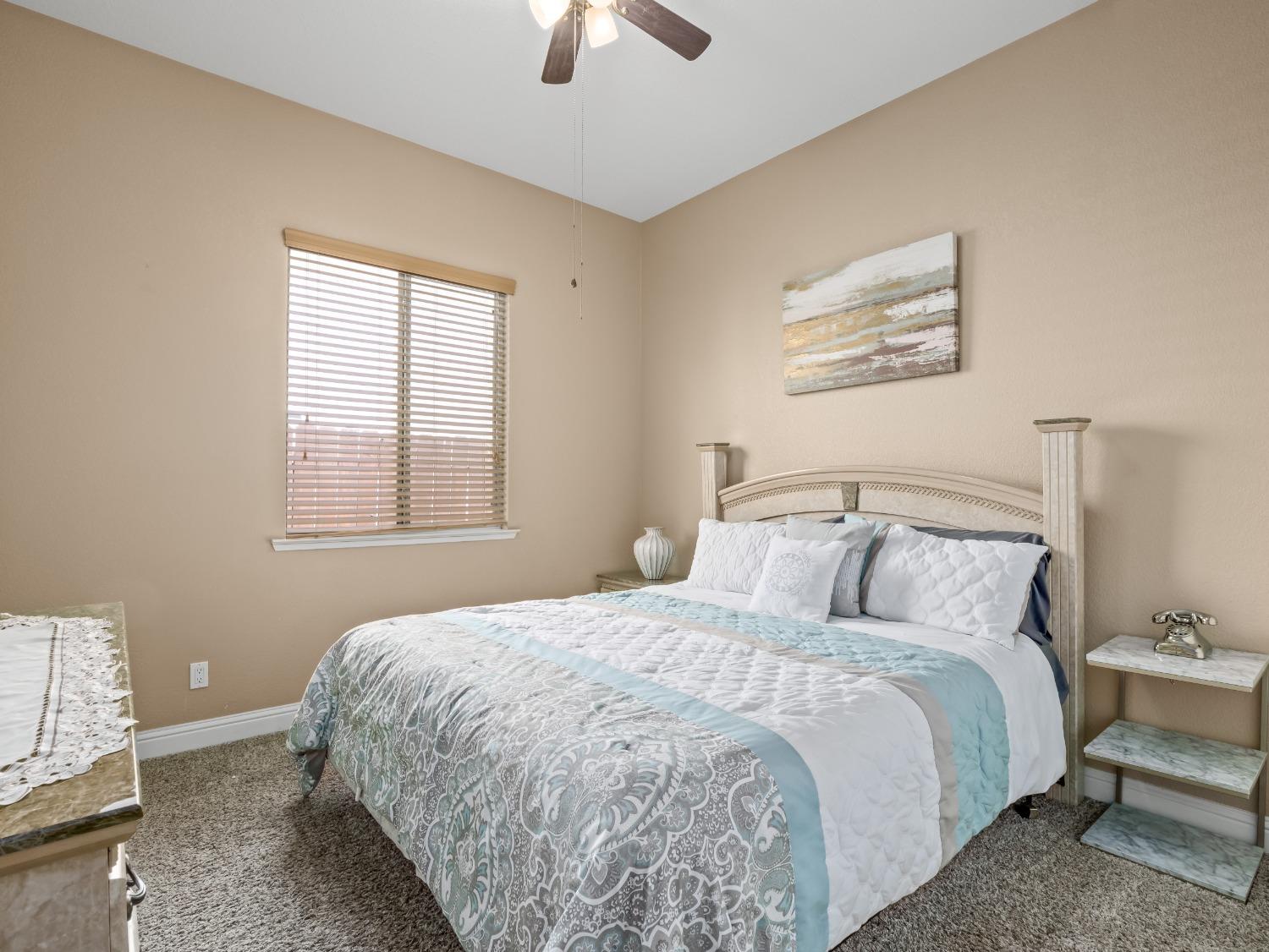 2386 E Brandon Lane