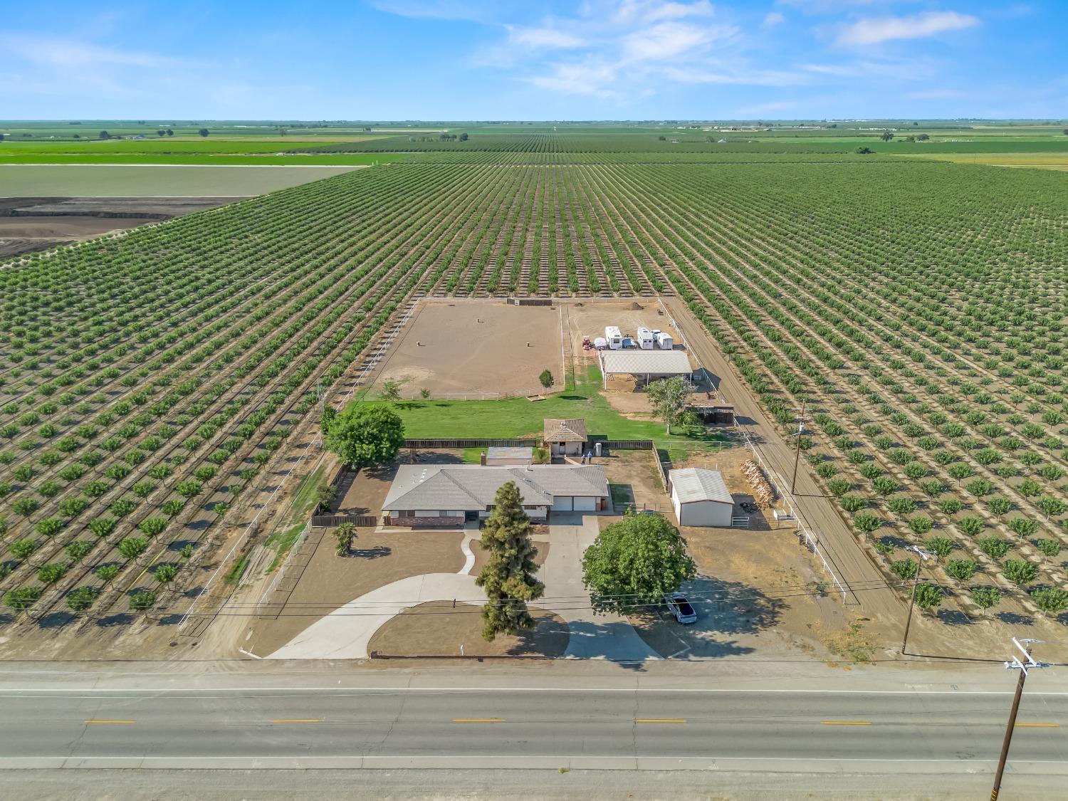 2250 W Mount Whitney Avenue