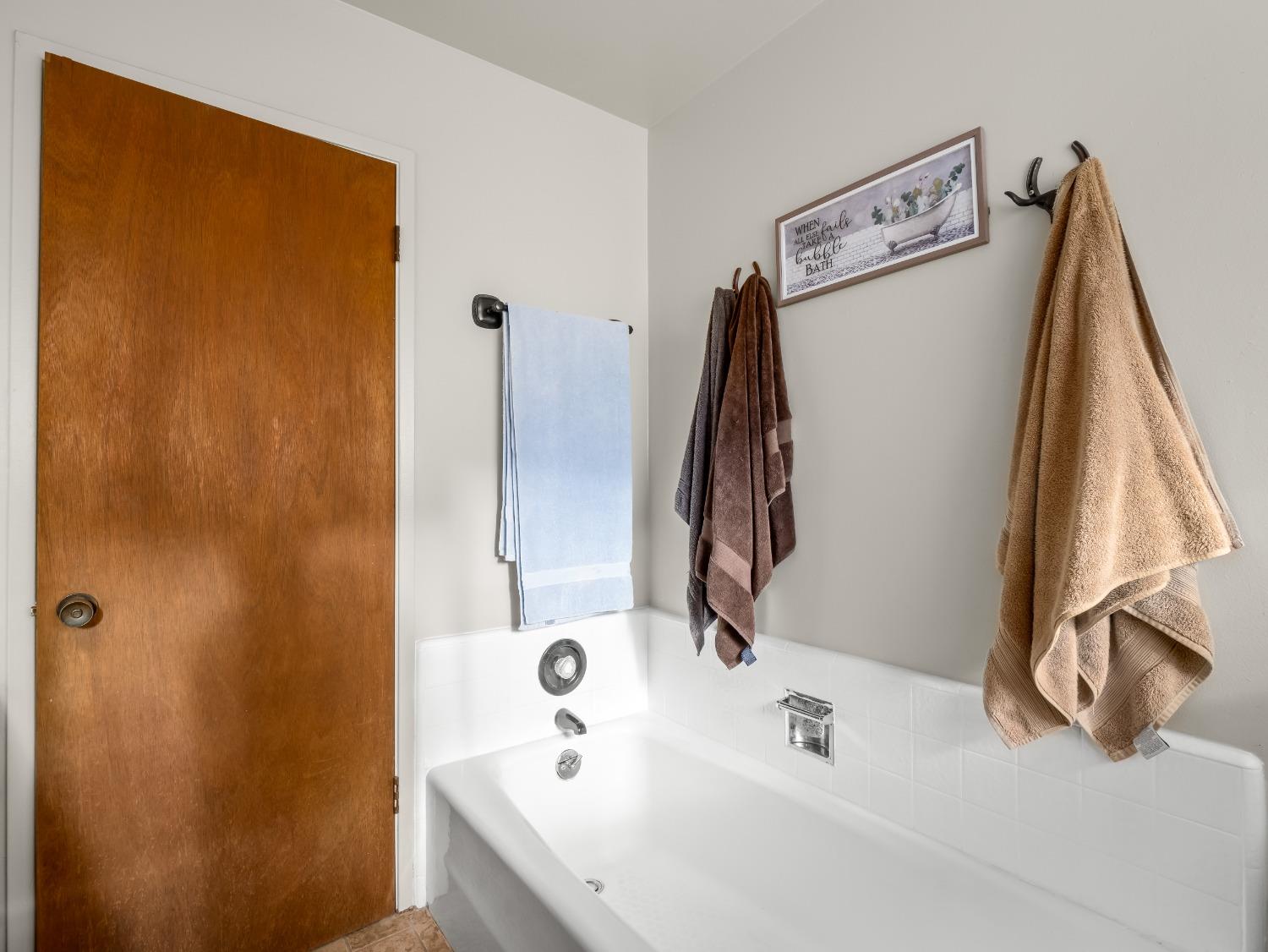 2250 W Mount Whitney Avenue