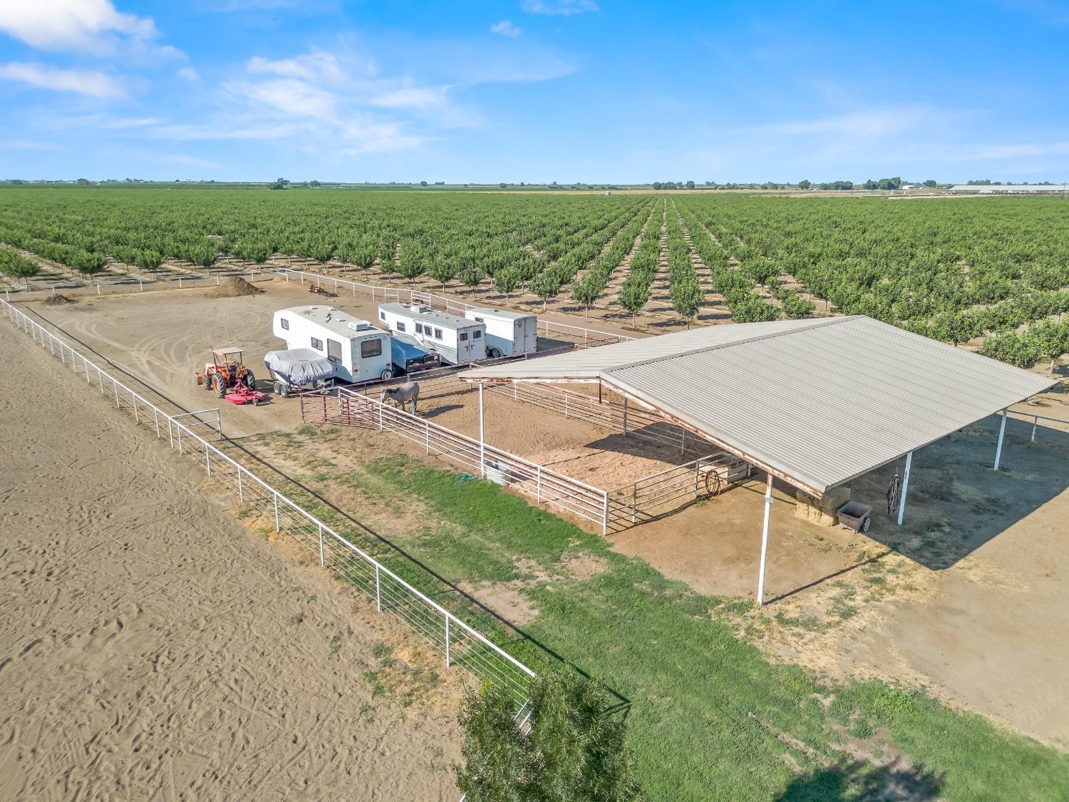 2250 W Mount Whitney Avenue