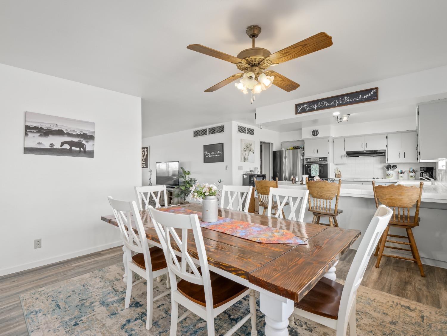 2250 W Mount Whitney Avenue