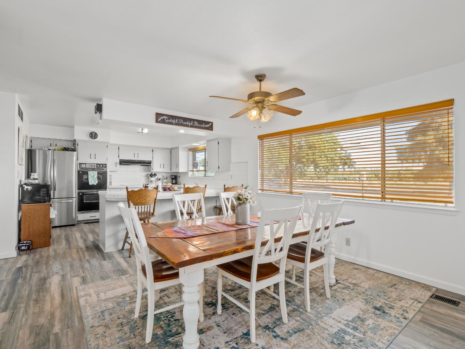 2250 W Mount Whitney Avenue