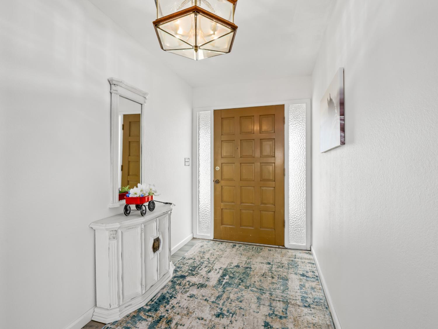 2250 W Mount Whitney Avenue