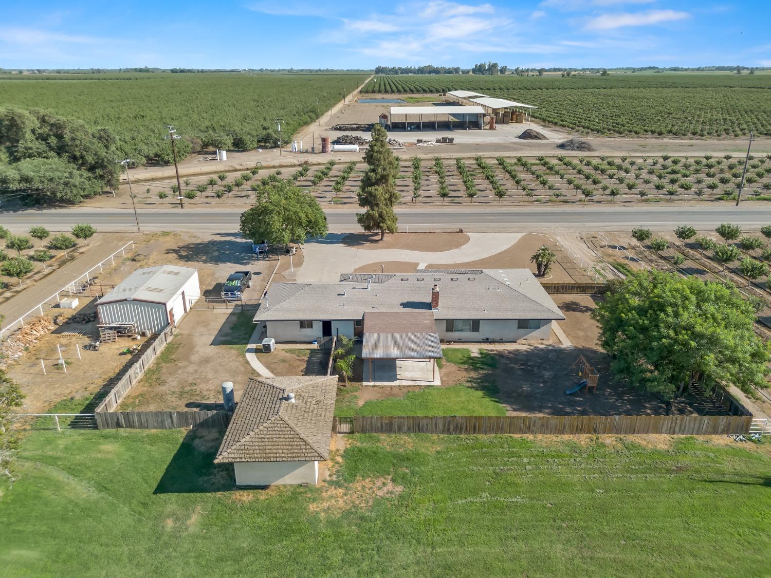 2250 W Mount Whitney Avenue