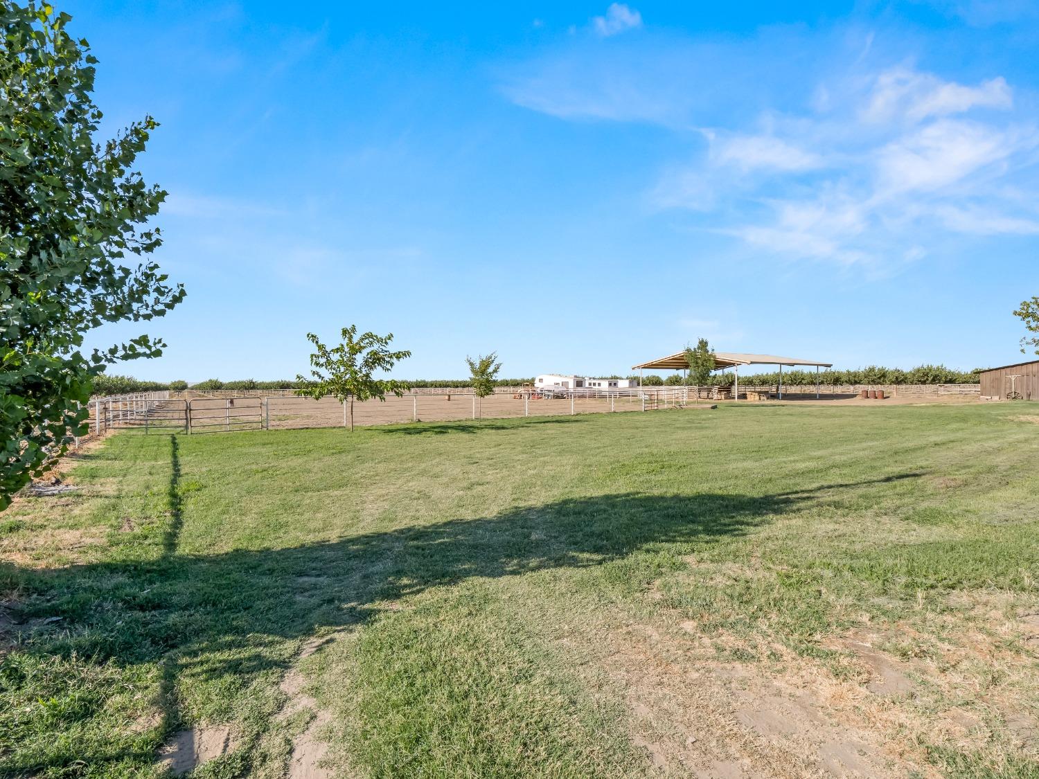 2250 W Mount Whitney Avenue