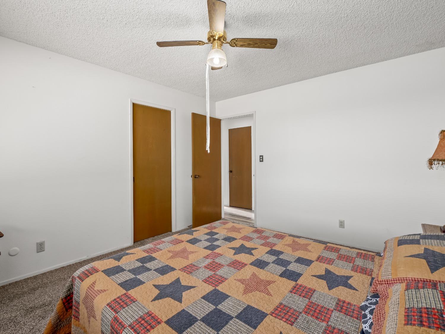 2250 W Mount Whitney Avenue
