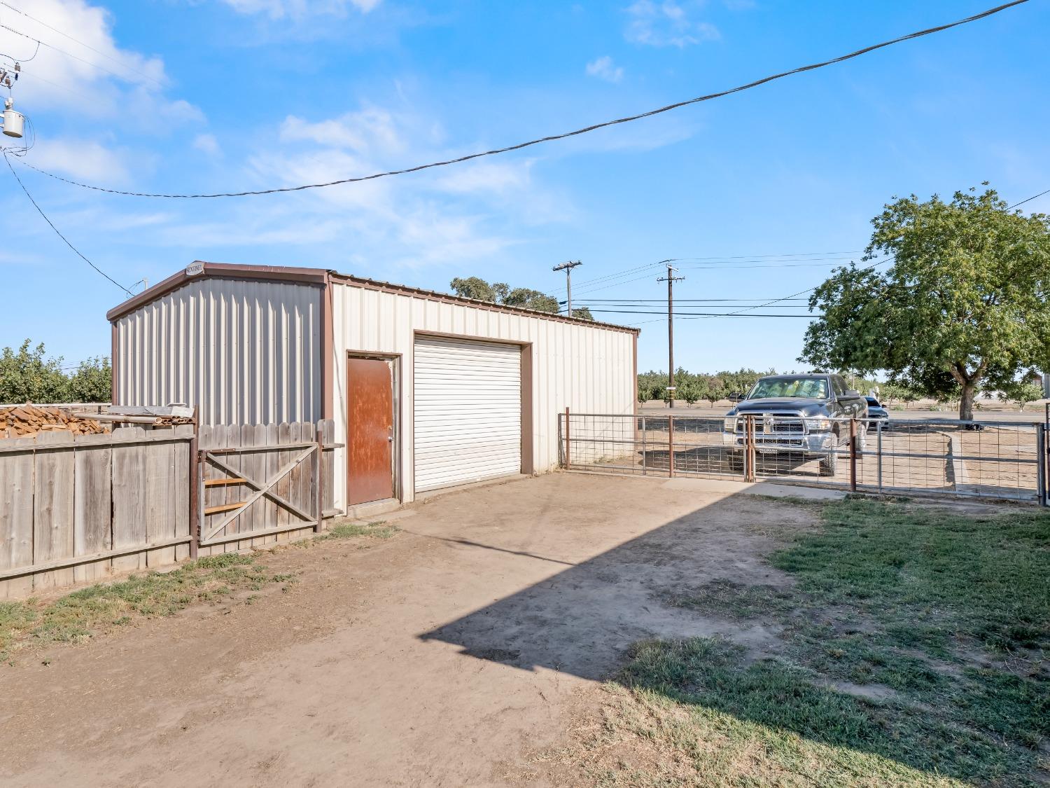 2250 W Mount Whitney Avenue