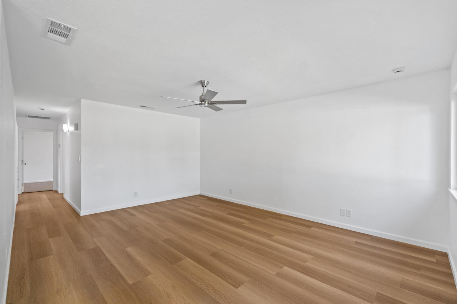 1287 Bennett Way
