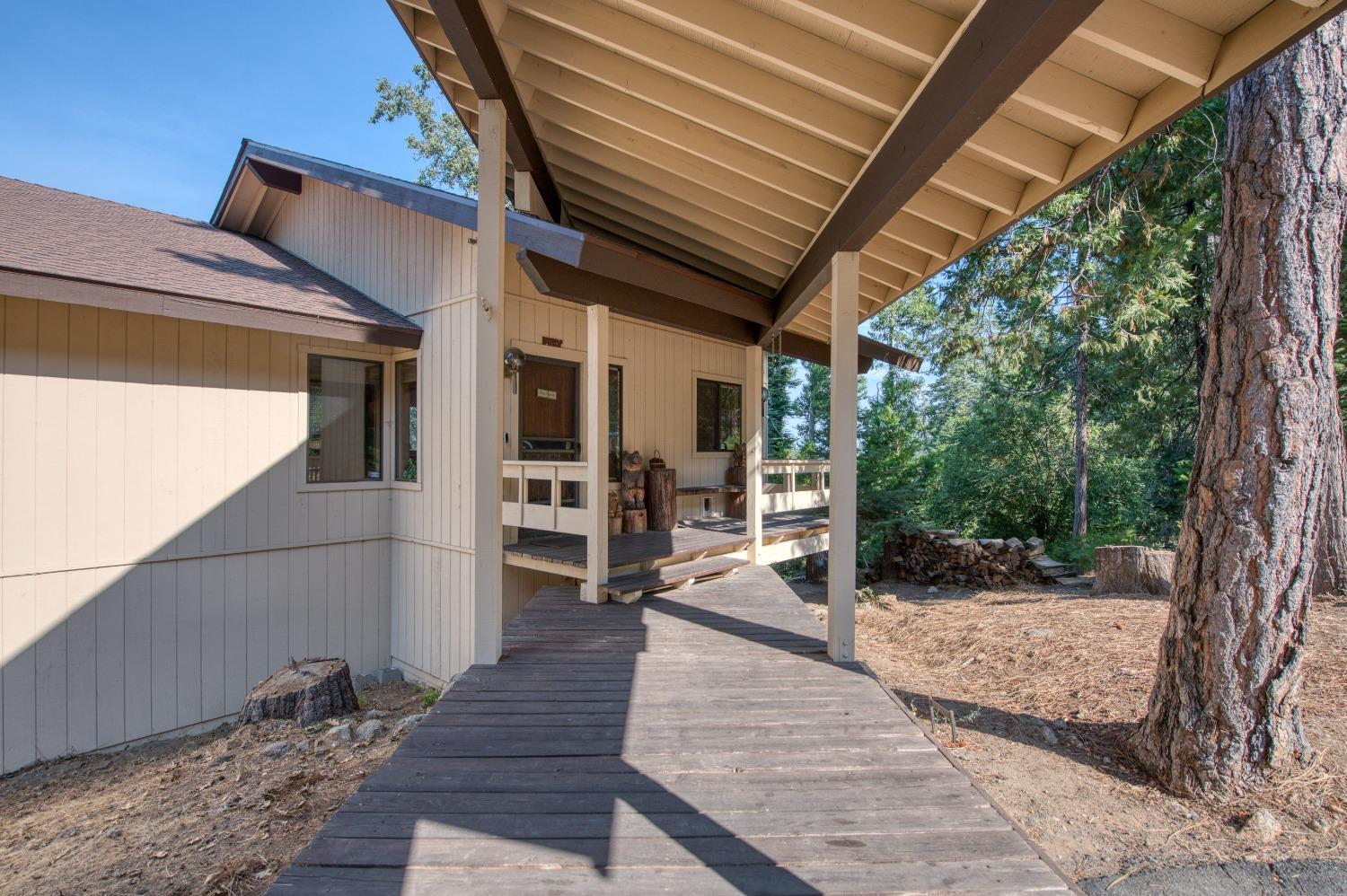 38551 Red Leaf Lane