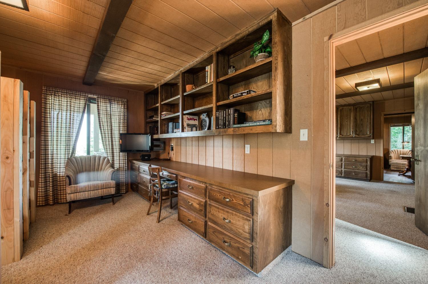 38551 Red Leaf Lane