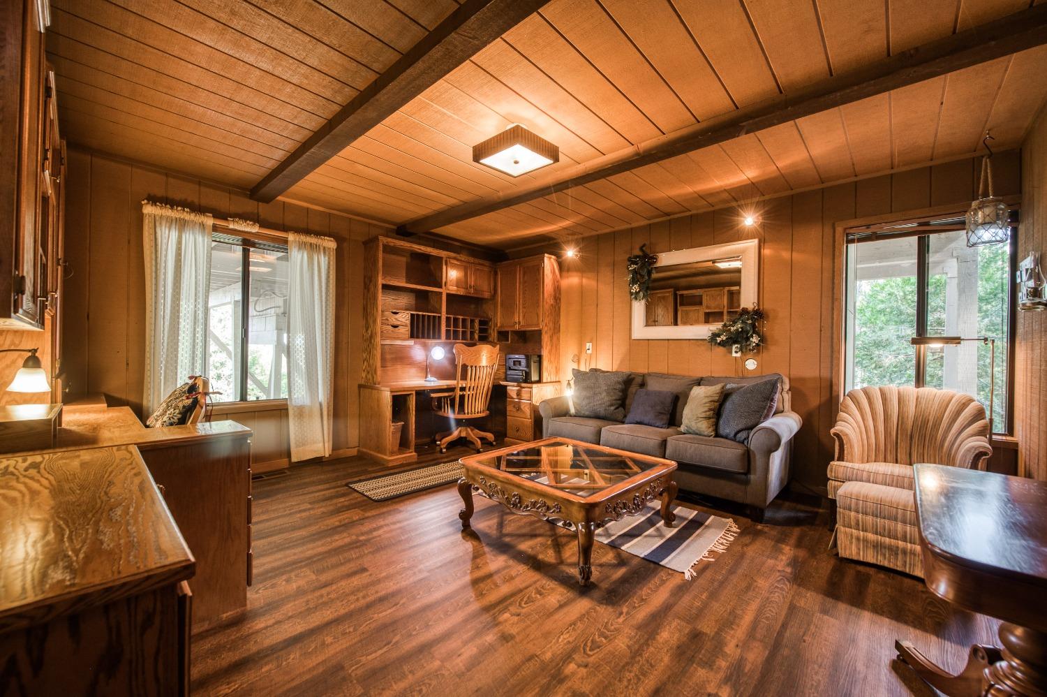 38551 Red Leaf Lane