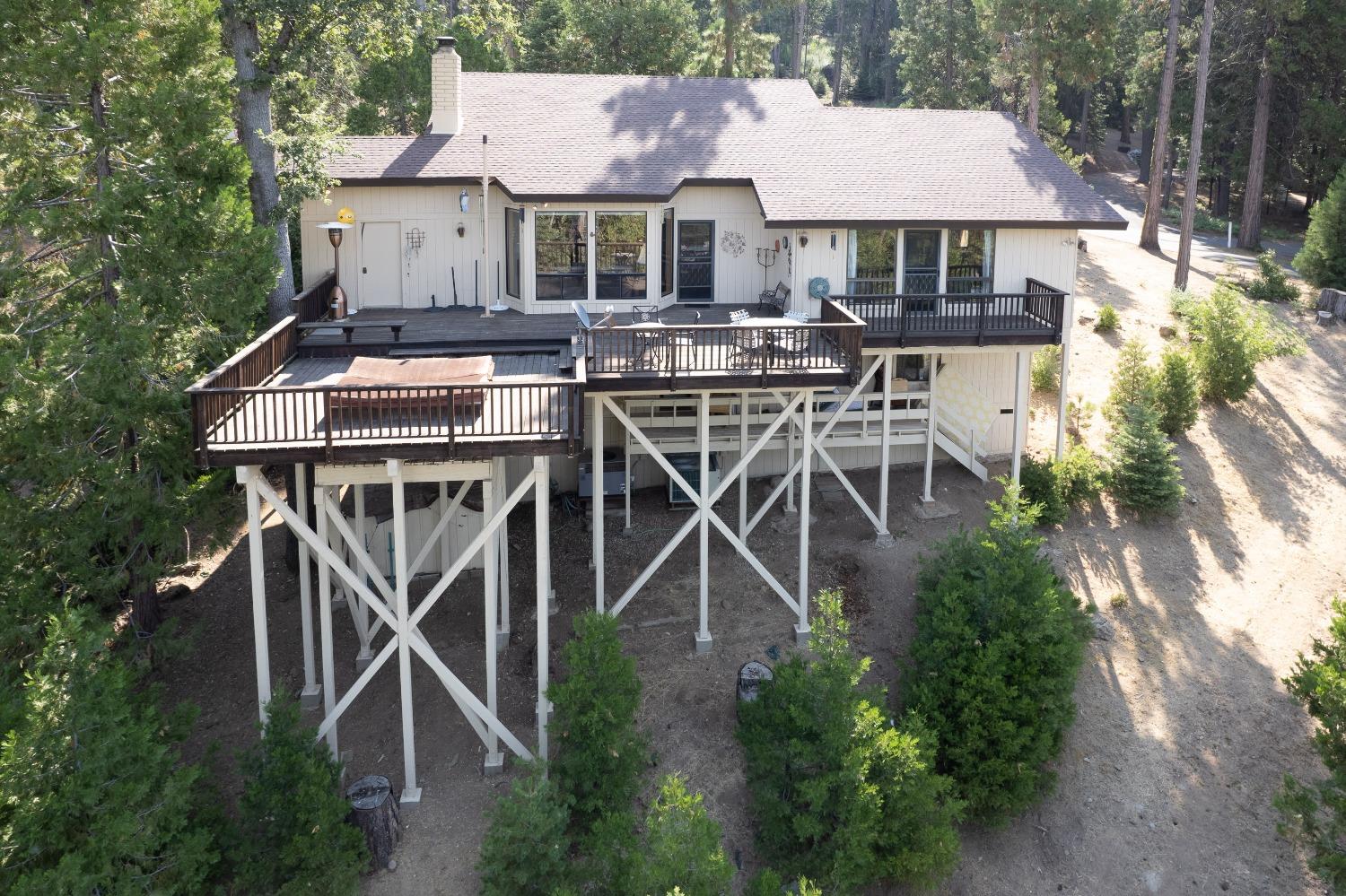 38551 Red Leaf Lane
