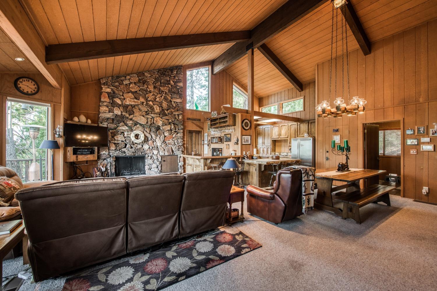 38551 Red Leaf Lane