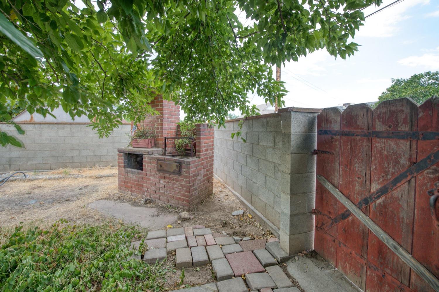 1535 4th Street