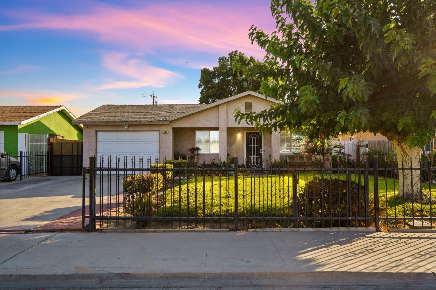 830 Lolita Street