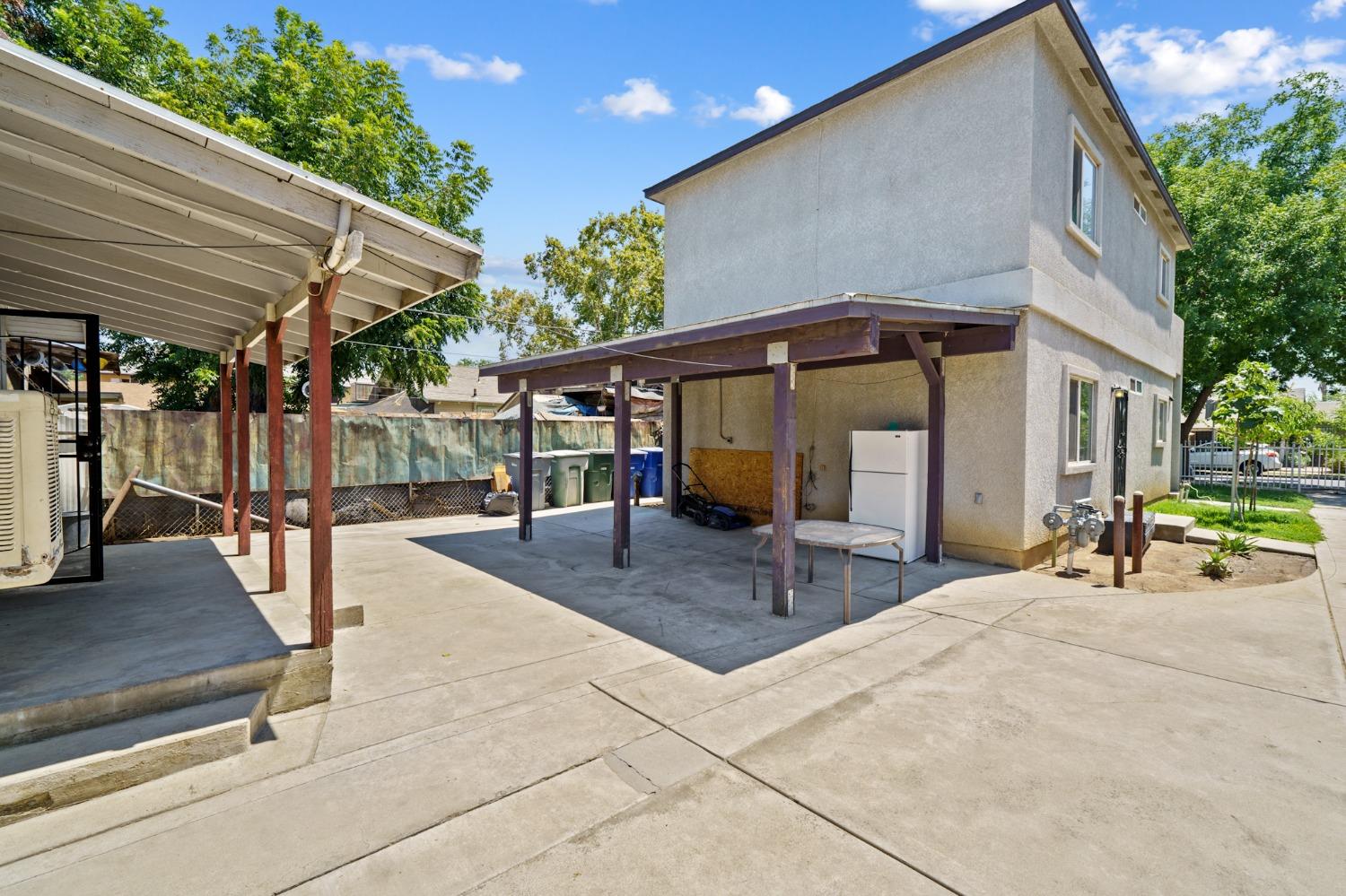 2219 E Tyler Avenue