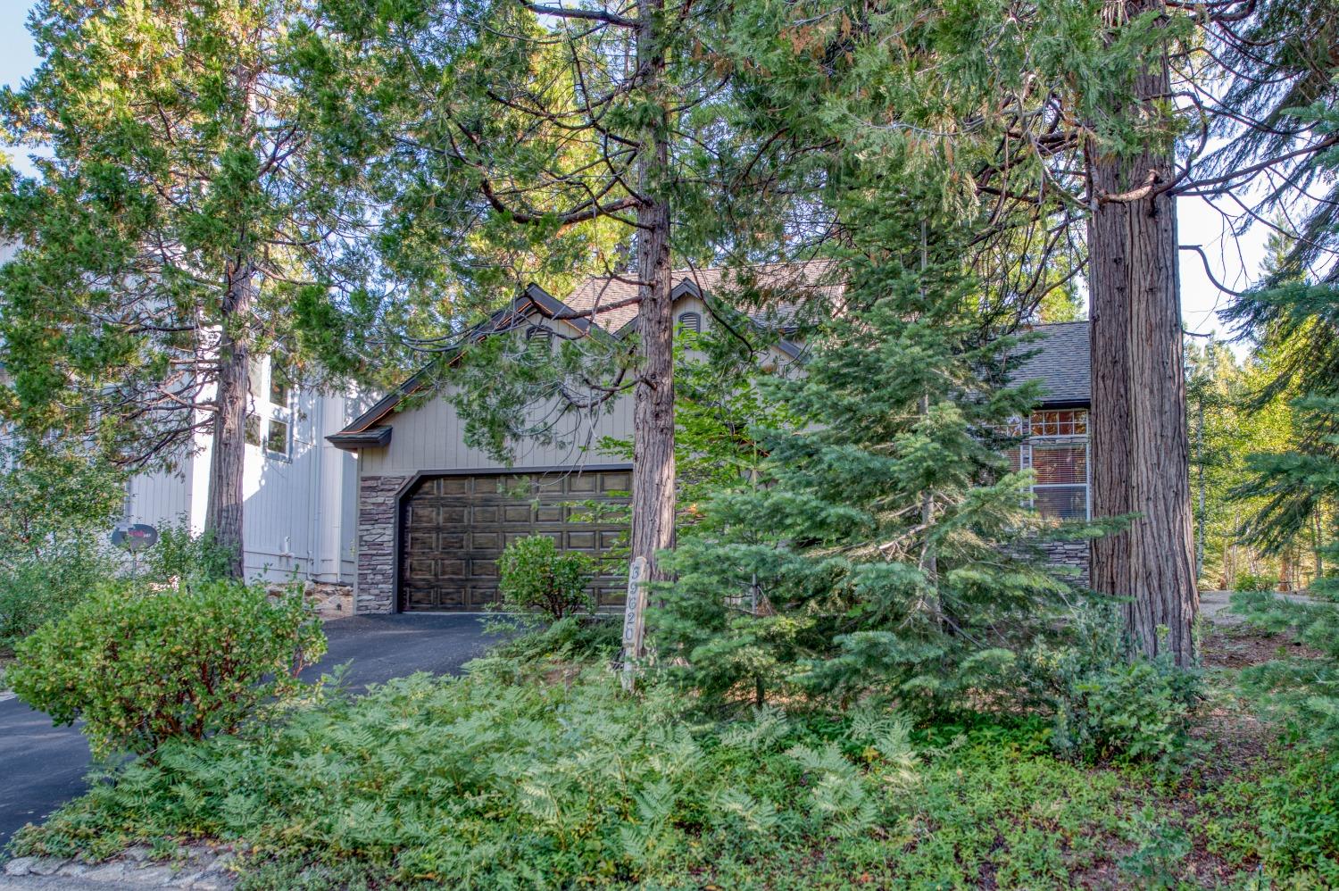 39620 Crest Point Lane