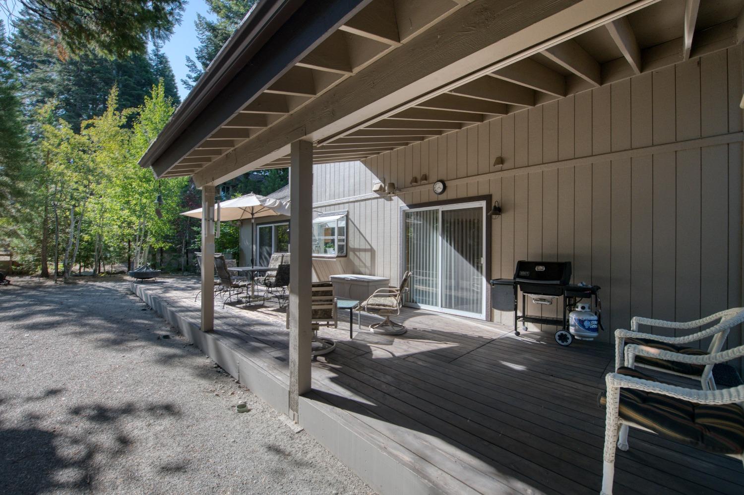 39620 Crest Point Lane