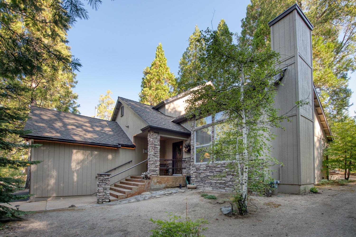 39620 Crest Point Lane