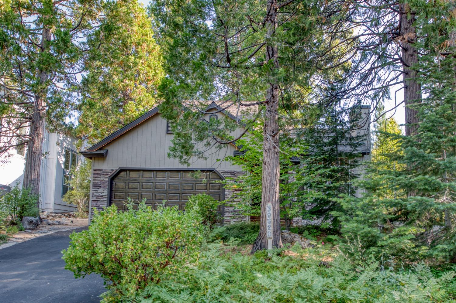 39620 Crest Point Lane