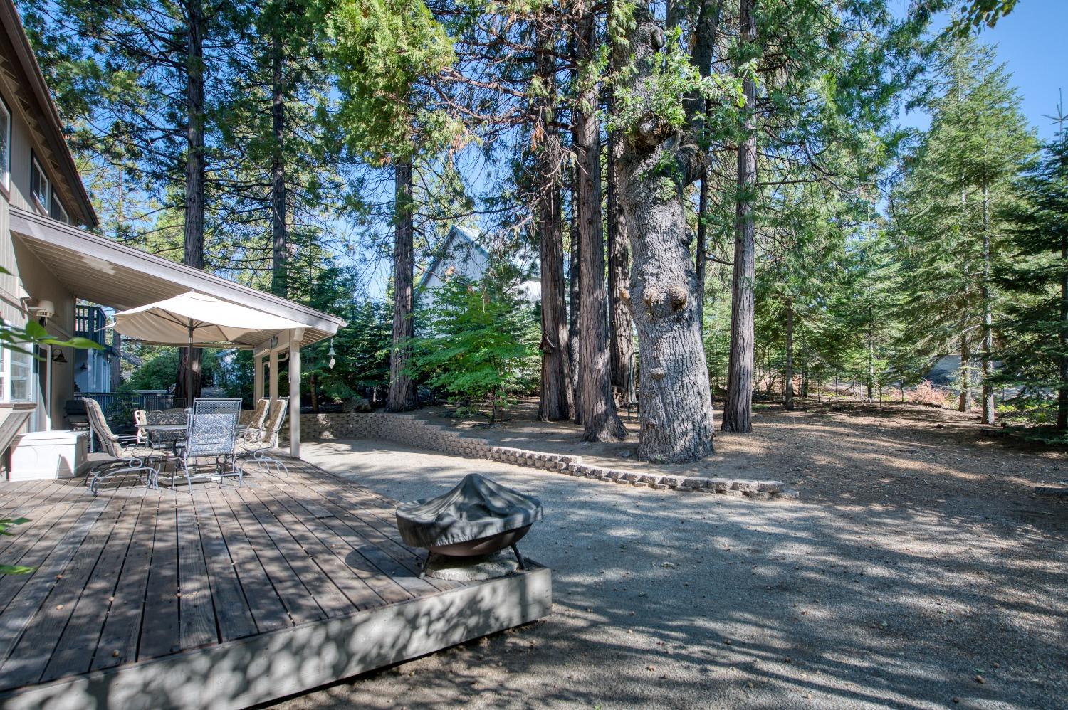 39620 Crest Point Lane