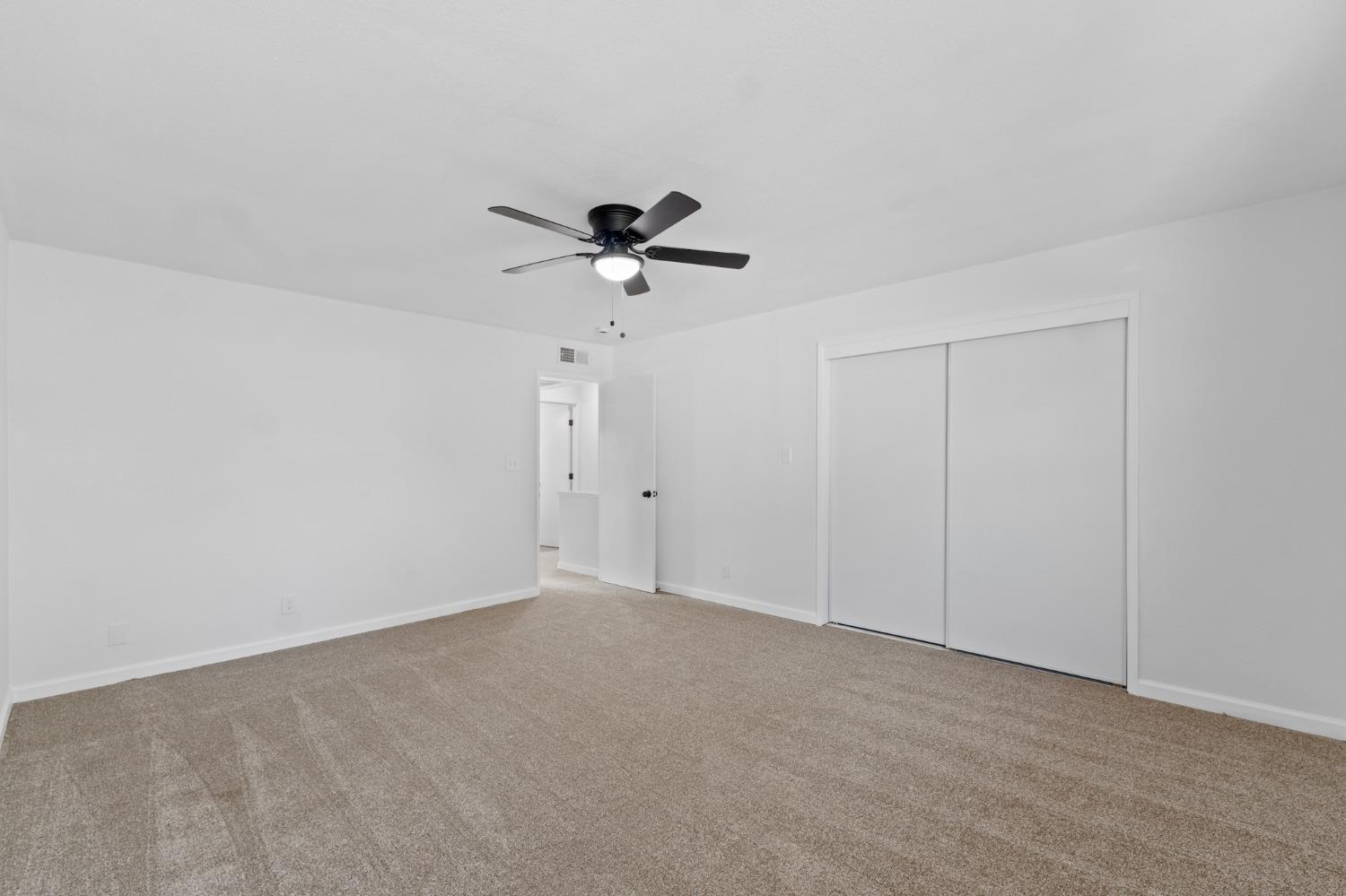 5188 E Ashlan Avenue # 107