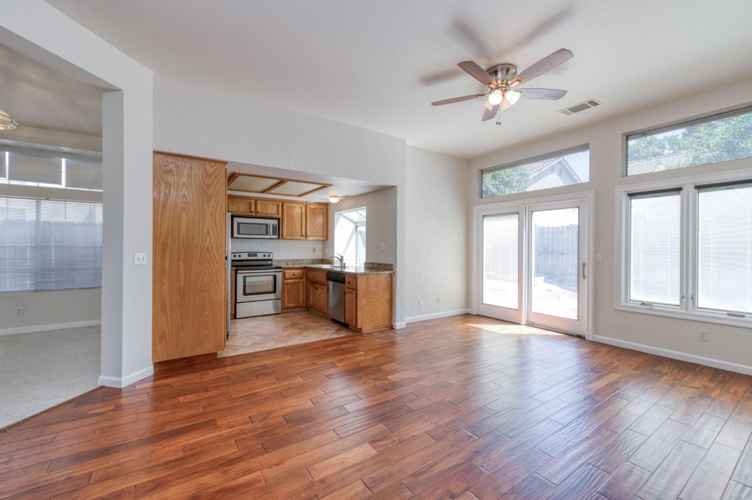 252 W Bedford Avenue