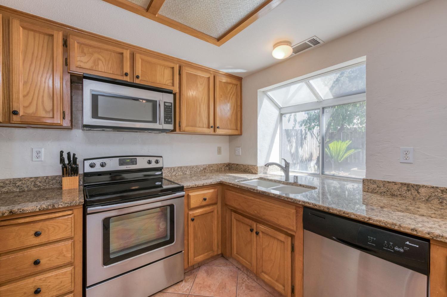 252 W Bedford Avenue