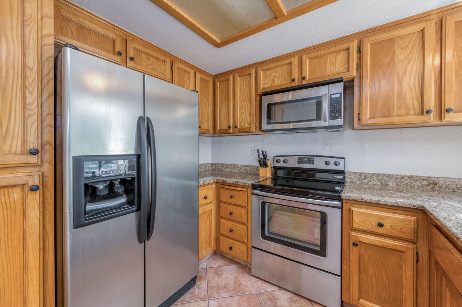 252 W Bedford Avenue