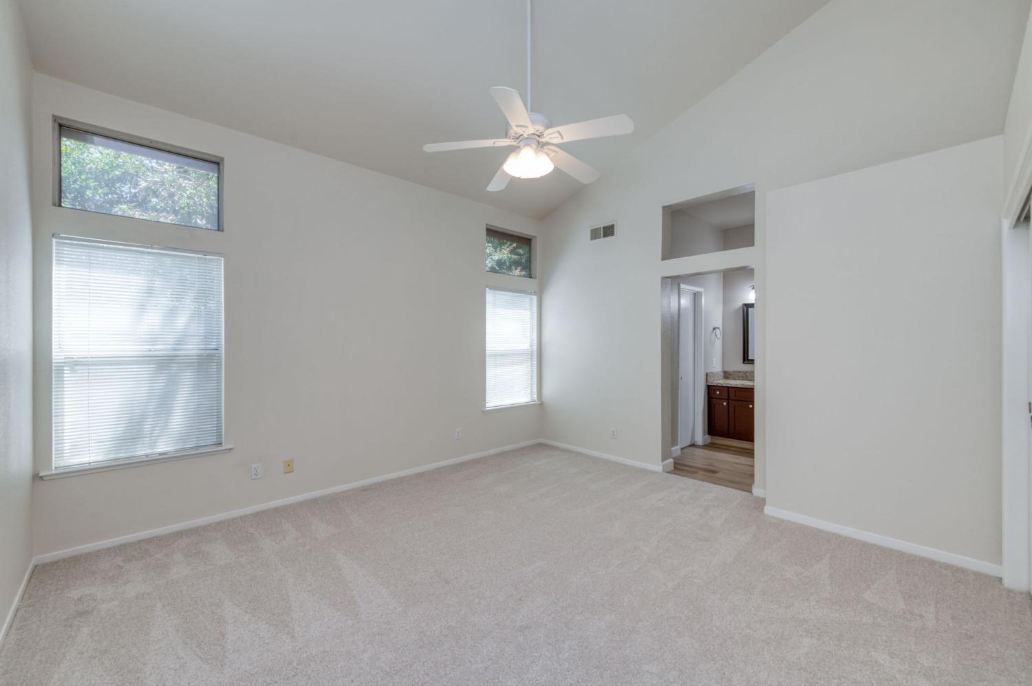 252 W Bedford Avenue