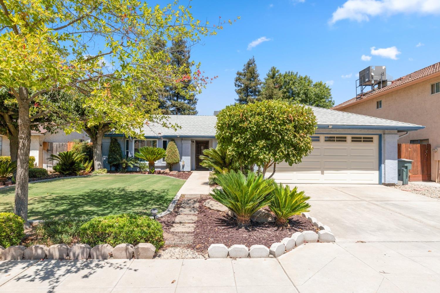 3752 W Garland Avenue