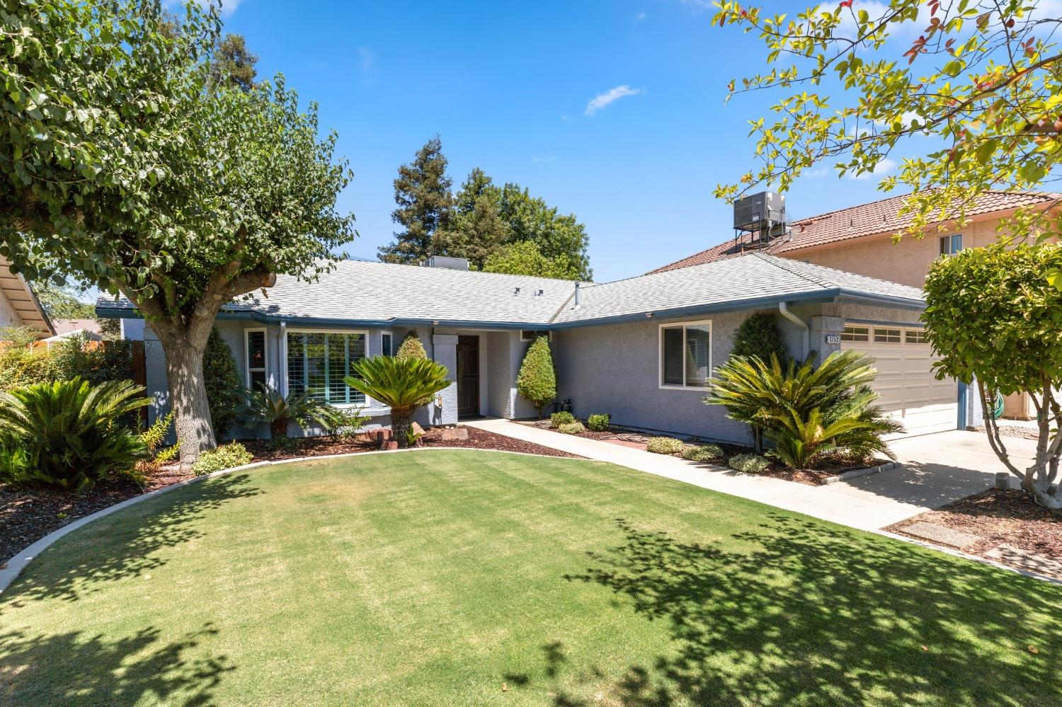 3752 W Garland Avenue
